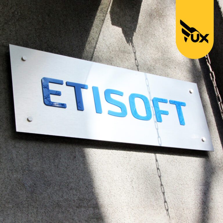 Etisoft - flagi i szyld