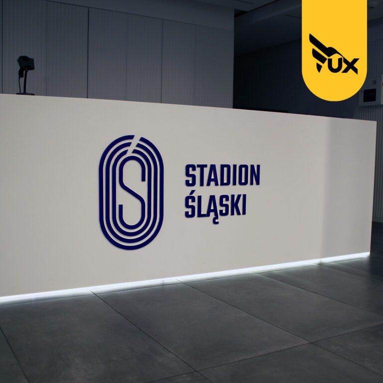 Stadion Śląski - oznakowanie budynku