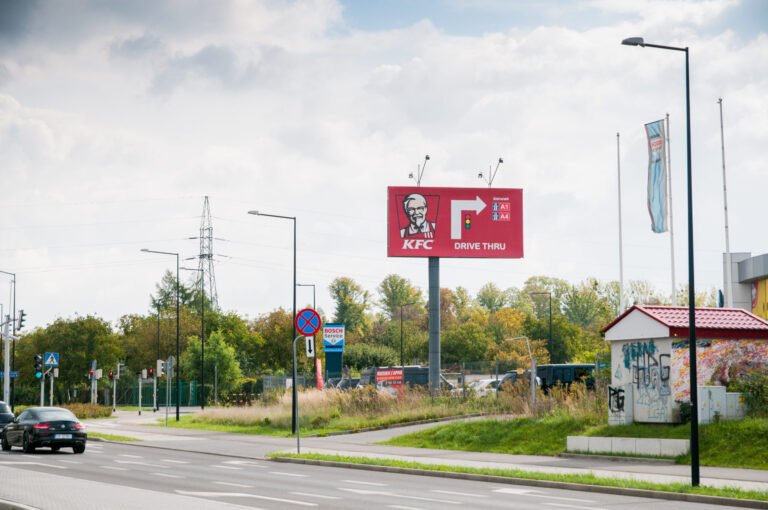 Billboardy Gliwice | Lokalizacje, cennik reklamy, planowanie kampanii Billboardy Katowice Reklama