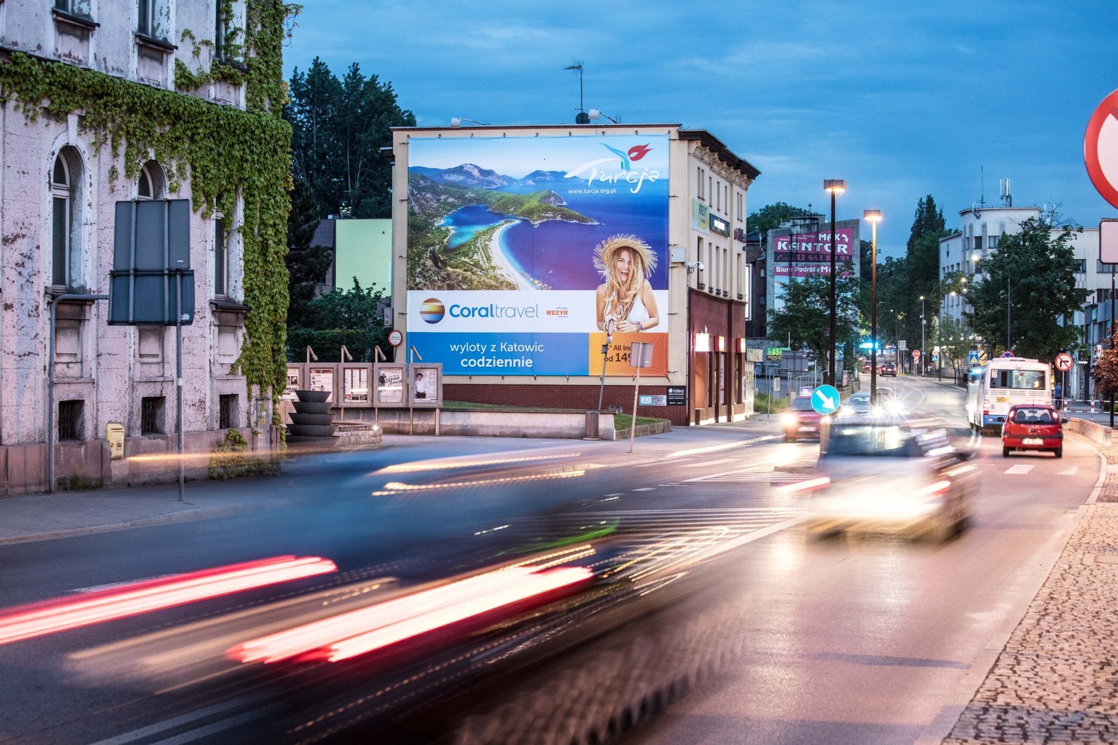 Billboardy Kielce | Lokalizacje, cennik reklamy, planowanie kampanii Sciana wielkoformatowa Kielce