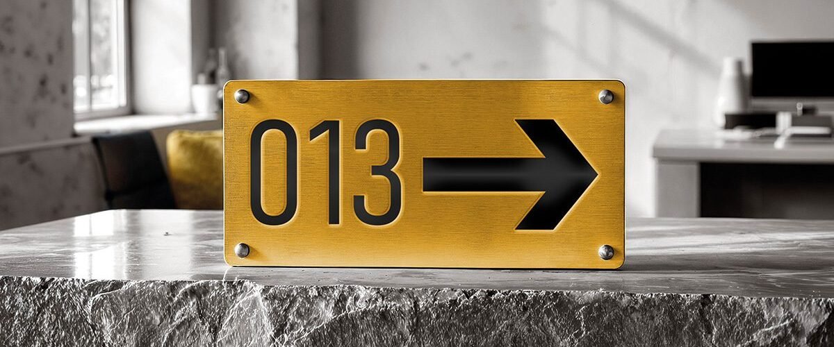 System informacji wizualnej w budynku. Co to jest, z czego się składa i jak go zaprojektować